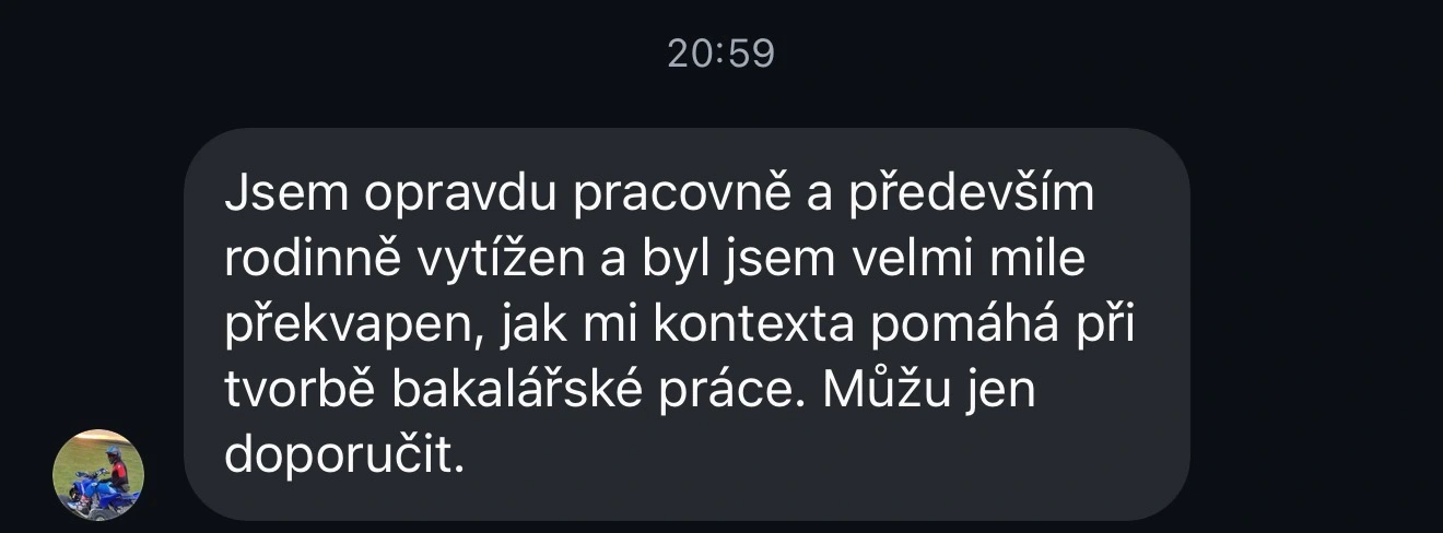 Kontexta recenze – zkušenosti studentů s AI na psaní bakalářek a diplomek 7